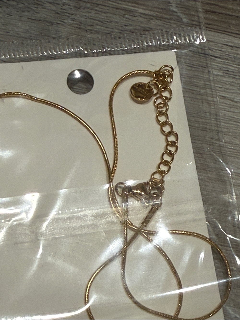 NEW Black & White Seashell Scarf with Gold Shell necklace - Picture 3 of 3